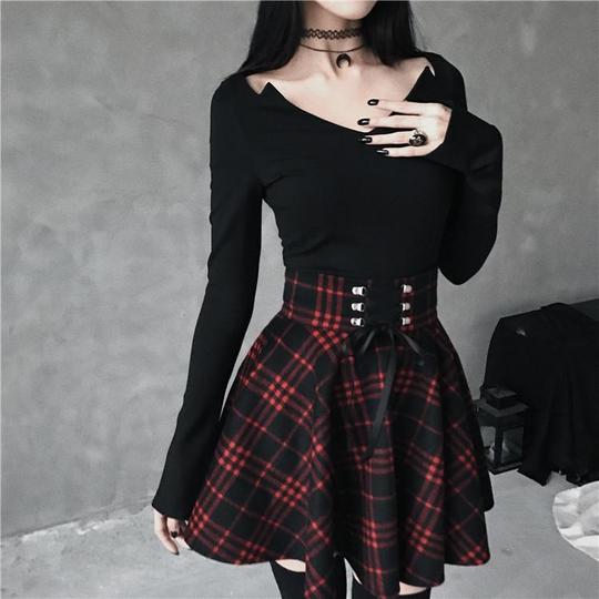 Black red plaid ribbon skirt