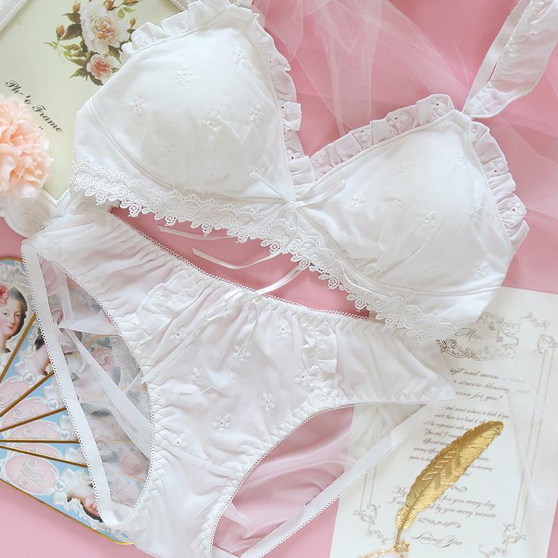 Japanese thin no steel ring Mori style retro embroidery flower triangle cup bra set