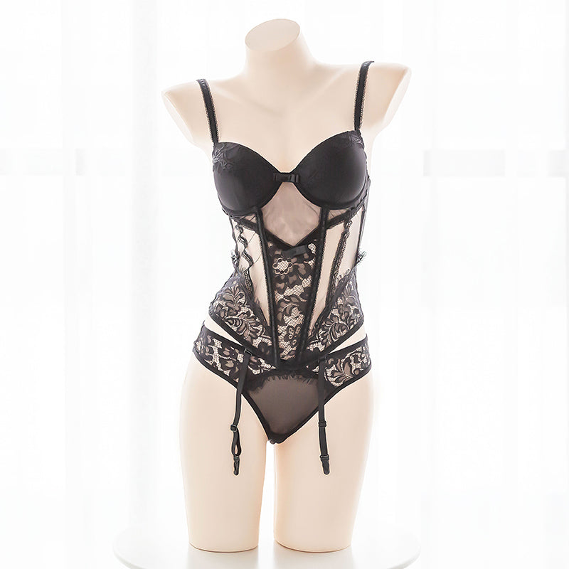 Gotische japanische Dienstmädchen-Dessous