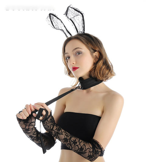 セクシーなブラックネックリングカラーアイテム