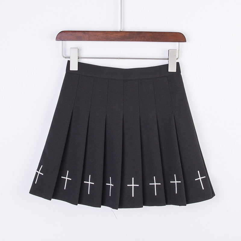 Embroidered black and white high waist skirt