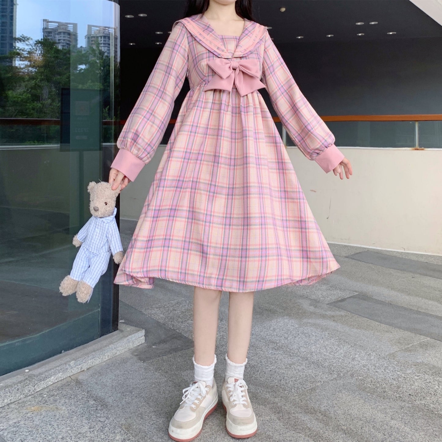Japanese soft girl sweet navy collar bow stitching long-sleeved plaid dress