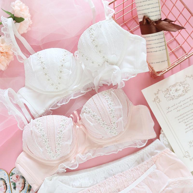 Japanese girl sweet and cute little daisy lace mesh gauze edge no steel  ring micro gather bra set